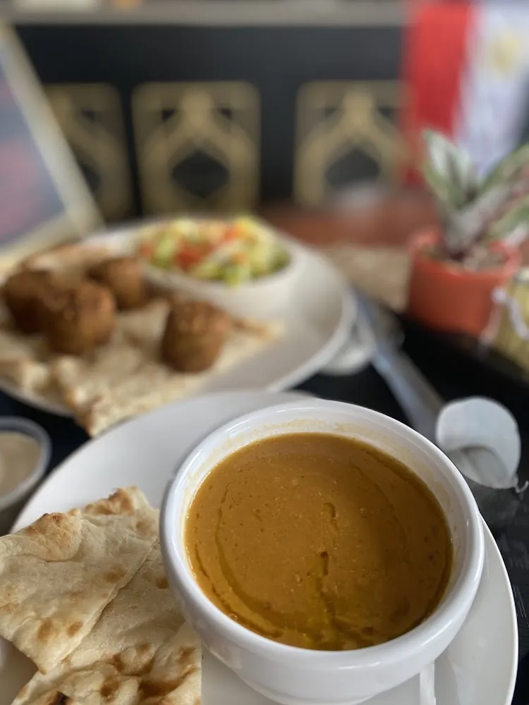 Red Lentil Soup and Pita Bread